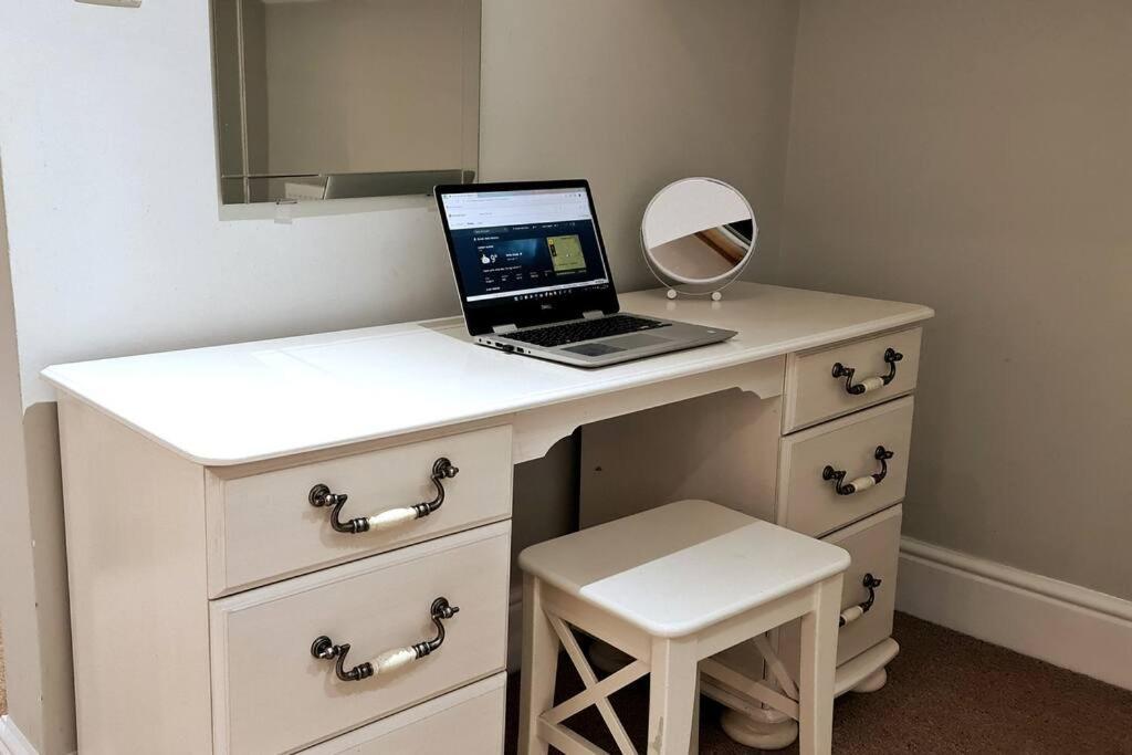 Stylish 2 Bedroom Apartment, Leeds Centre + Free Parking Appartement